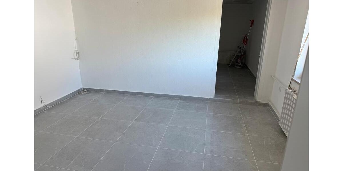 Einfamilienhaus Feldatal - 8 Zimmer, 280 m&sup2;, 1.390&euro; | Angebot:26604948