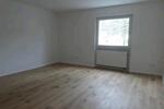 Etagenwohnung Wiesbaden Biebrich - 4 Zimmer, 81 m&sup2;, 1.500&euro; | Angebot:25813611
