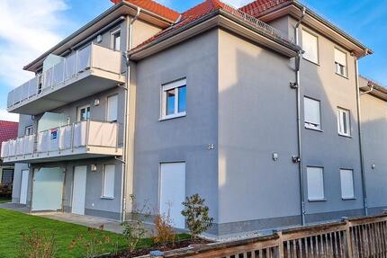 *Erstbezug*4 Raum WE im 1. OG* Balkon*Stellplatz*Bad+Gäste WC* Keller*Wärmepumpe* Fußbodenheizung 4 zimmer