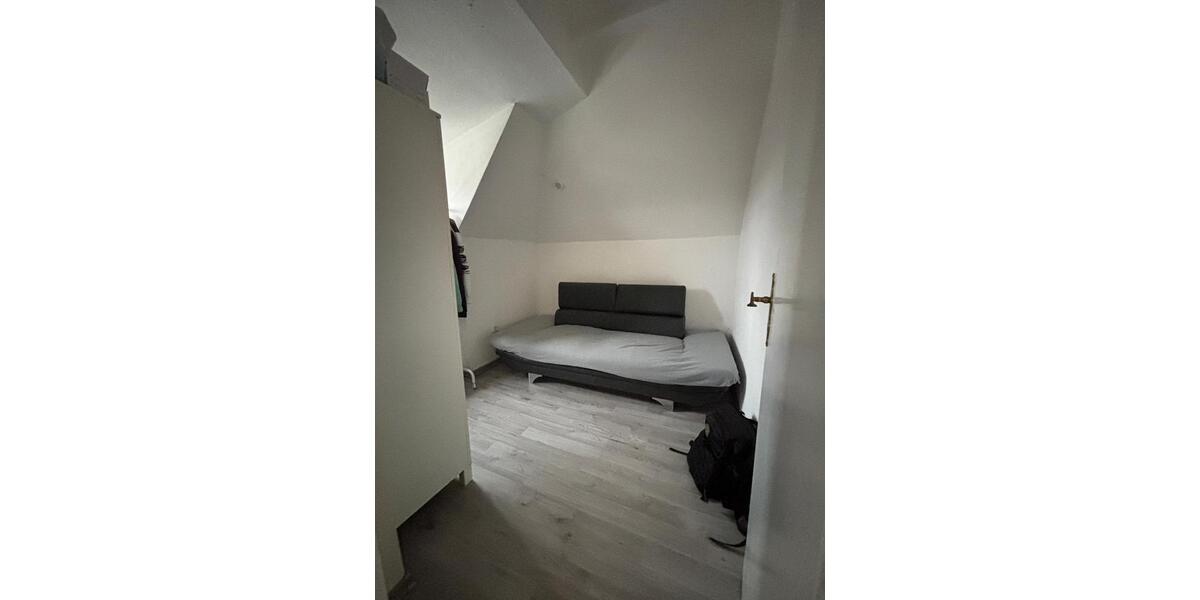 Dachgeschoßwohnung Nordenham - 2.5 Zimmer, 55 m&sup2;, 399&euro; | Angebot:24996722