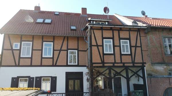 Mehrfamilienhaus, Wohnhaus Ballenstedt - 7 Zimmer, 250 m&sup2;, 1.400&euro; | Angebot:26627271