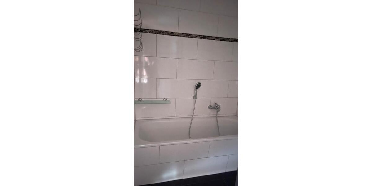 Etagenwohnung Wriezen - 1 Zimmer, 95 m&sup2;, 666&euro; | Angebot:26381816