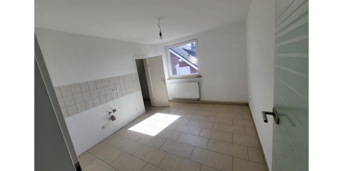 Etagenwohnung Burgdorf - 4 Zimmer, 93 m&sup2;, 930&euro; | Angebot:26021921