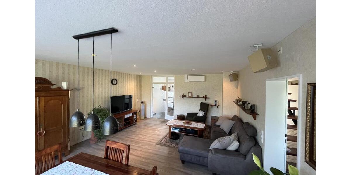 Großzügige zentrale Erdgeschosswohnung mit Garten in Wagenfeld 6 zimmer