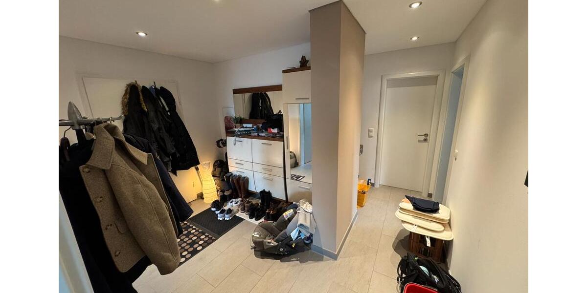 Erdgeschoßwohnung Neumarkt in der Oberpfalz Altenhof - 3.5 Zimmer, 86 m&sup2;, 1.300&euro; | Angebot:26033521