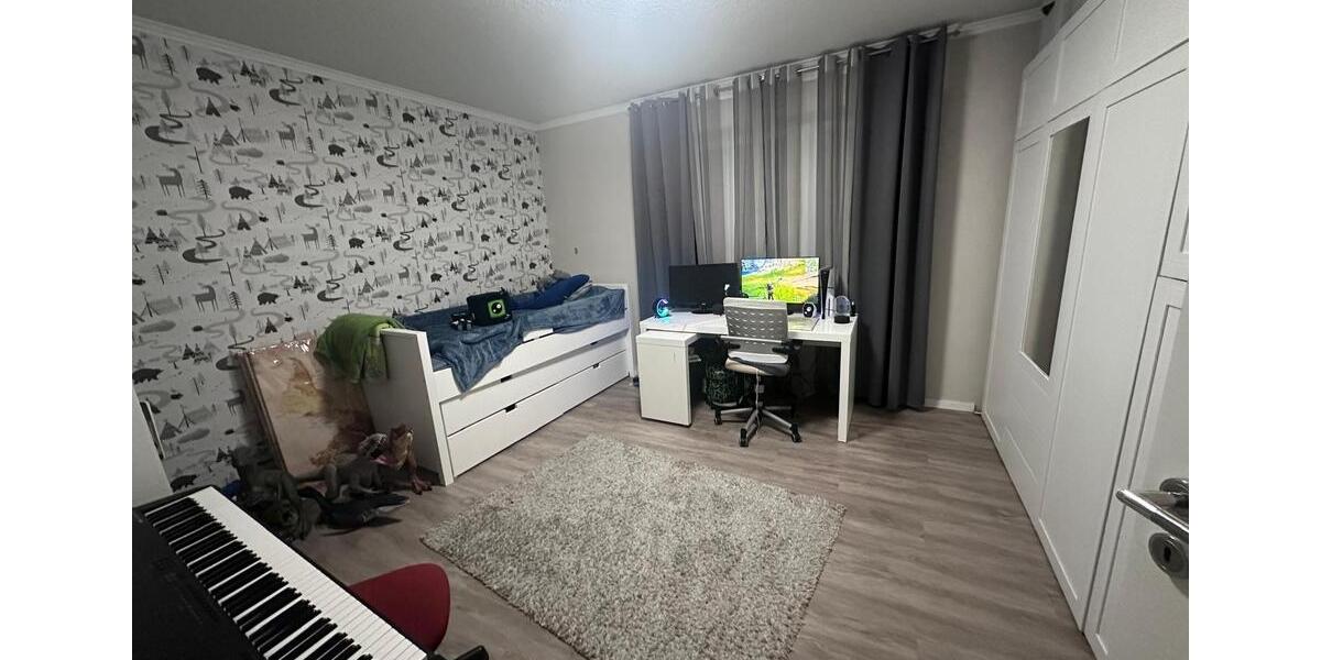 Etagenwohnung Bad Lippspringe - 3 Zimmer, 98 m&sup2;, 1.100&euro; | Angebot:25155073