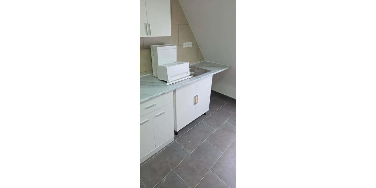 Etagenwohnung Westerheim - 5 Zimmer, 120 m&sup2;, 450&euro; | Angebot:25987972