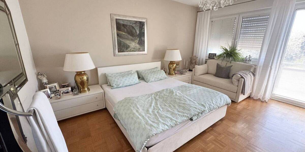 Einfamilienhaus Cadolzburg - 6 Zimmer, 217 m&sup2;, 2.350&euro; | Angebot:26712686