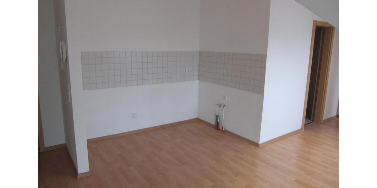 Dachgeschoßwohnung Osterhofen - 2 Zimmer, 42 m&sup2;, 570&euro; | Angebot:24815282