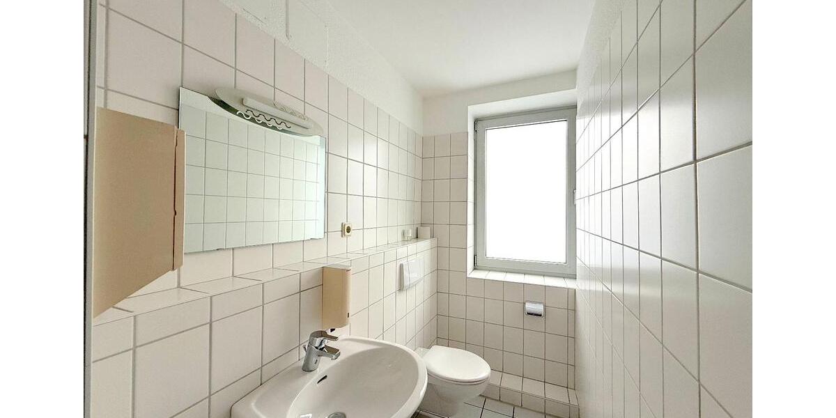 Gewerbeobjekt Wilhelmshaven - 1.375&euro; | Angebot:24155592