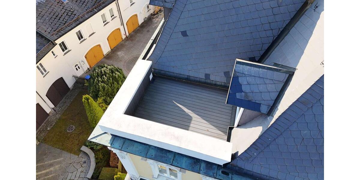 Dachgeschoßwohnung Oelsnitz (Vogtland) - 3 Zimmer, 130 m&sup2;, 750&euro; | Angebot:25181811