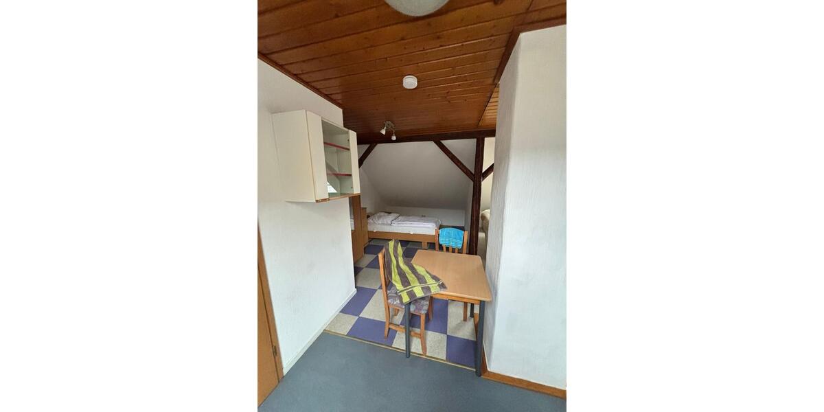 Dachgeschoßwohnung Meschede - 1 Zimmer, 35 m&sup2;, 1.234&euro; | Angebot:25052525