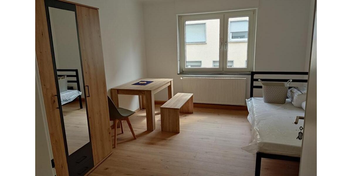 Wohnen auf Zeit Pirmasens Niedersimten - 4 Zimmer, 98 m&sup2;, 15&euro; | Angebot:22912473