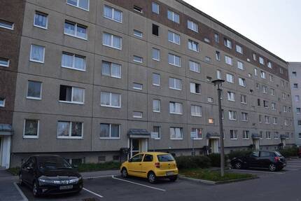 Wohnung Hainichen - 3 Zimmer, 54 m&sup2;, 275&euro; | Angebot:25999887