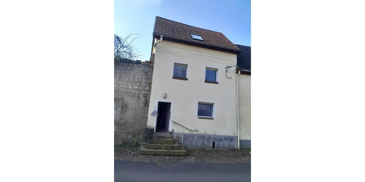 Doppelhaushälfte Wettin-Löbejün Löbejün - 5 Zimmer, 130 m&sup2;, 700&euro; | Angebot:25633481