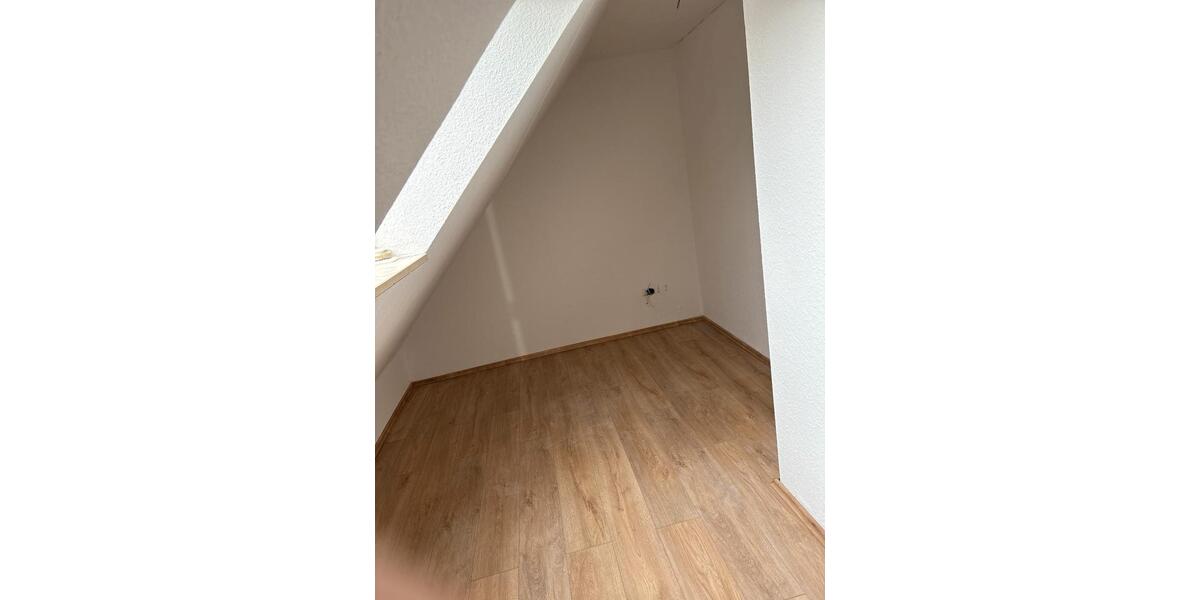 Dachgeschoßwohnung Celle - 2.5 Zimmer, 53 m&sup2;, 783&euro; | Angebot:24365358