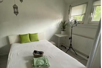 Zimmer in 2er WG ab sofort befristet 17 zimmer