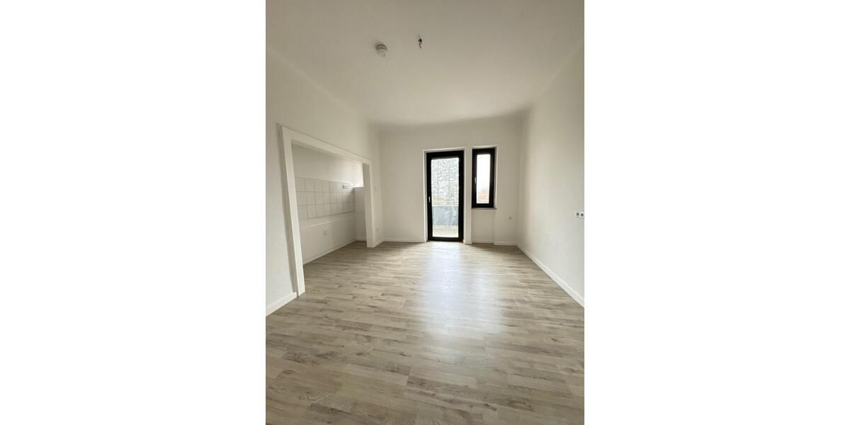 Etagenwohnung Saarbrücken West - 4 Zimmer, 106 m&sup2;, 800&euro; | Angebot:26285985