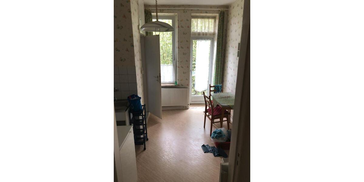 Etagenwohnung Bremerhaven Mitte - 2.5 Zimmer, 50 m&sup2;, 305&euro; | Angebot:26626788