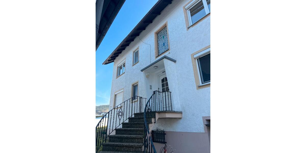 Etagenwohnung Cham - 2 Zimmer, 80 m&sup2;, 720&euro; | Angebot:24768326