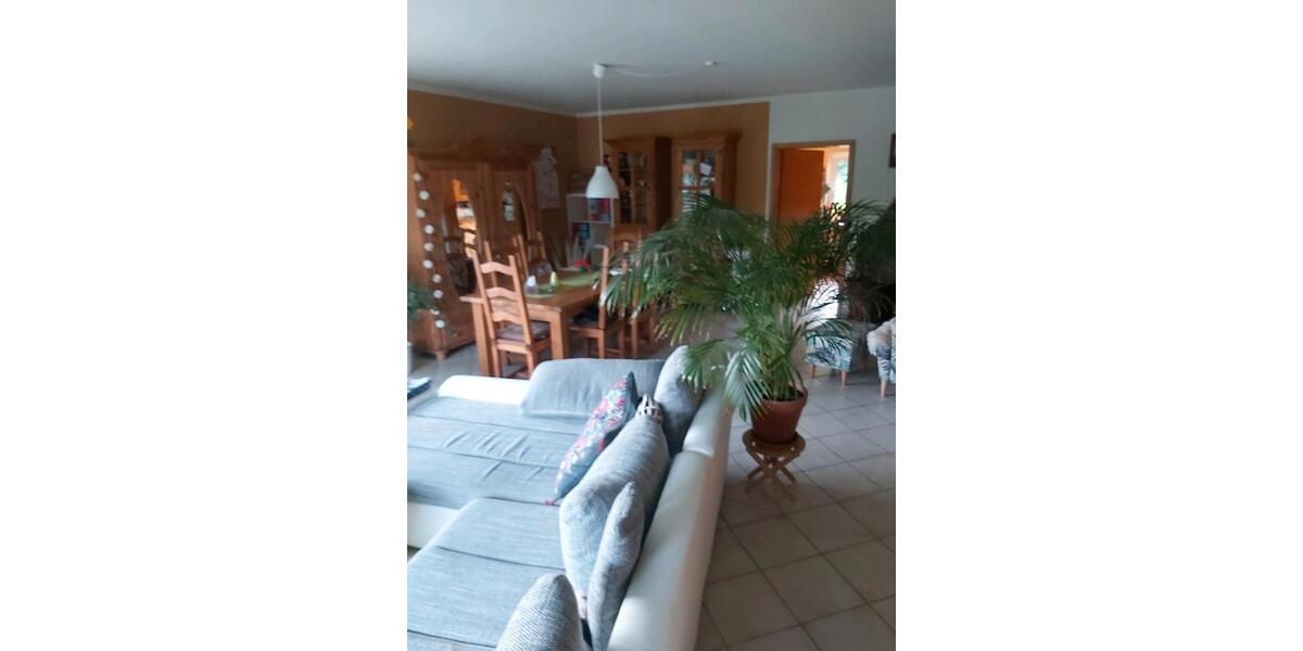 Etagenwohnung Gudensberg - 4 Zimmer, 125 m&sup2;, 990&euro; | Angebot:24846680