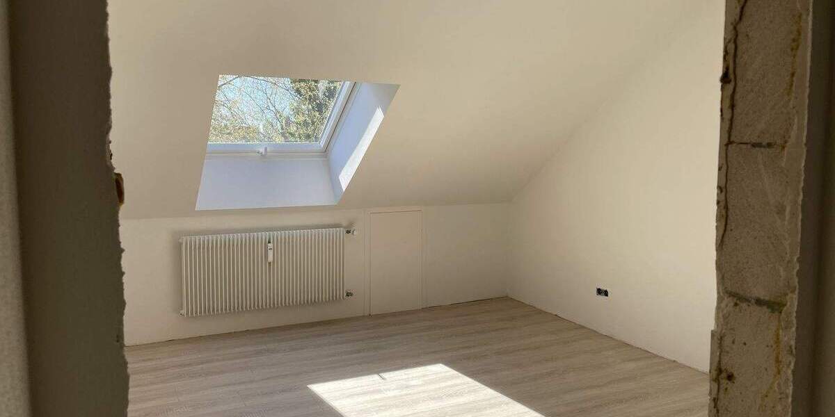 Etagenwohnung Giebelstadt - 3 Zimmer, 82 m&sup2;, 695&euro; | Angebot:26657142