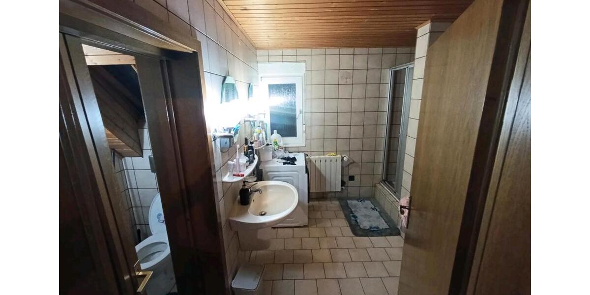 Etagenwohnung Hille - 3.5 Zimmer, 110 m&sup2;, 700&euro; | Angebot:26626001
