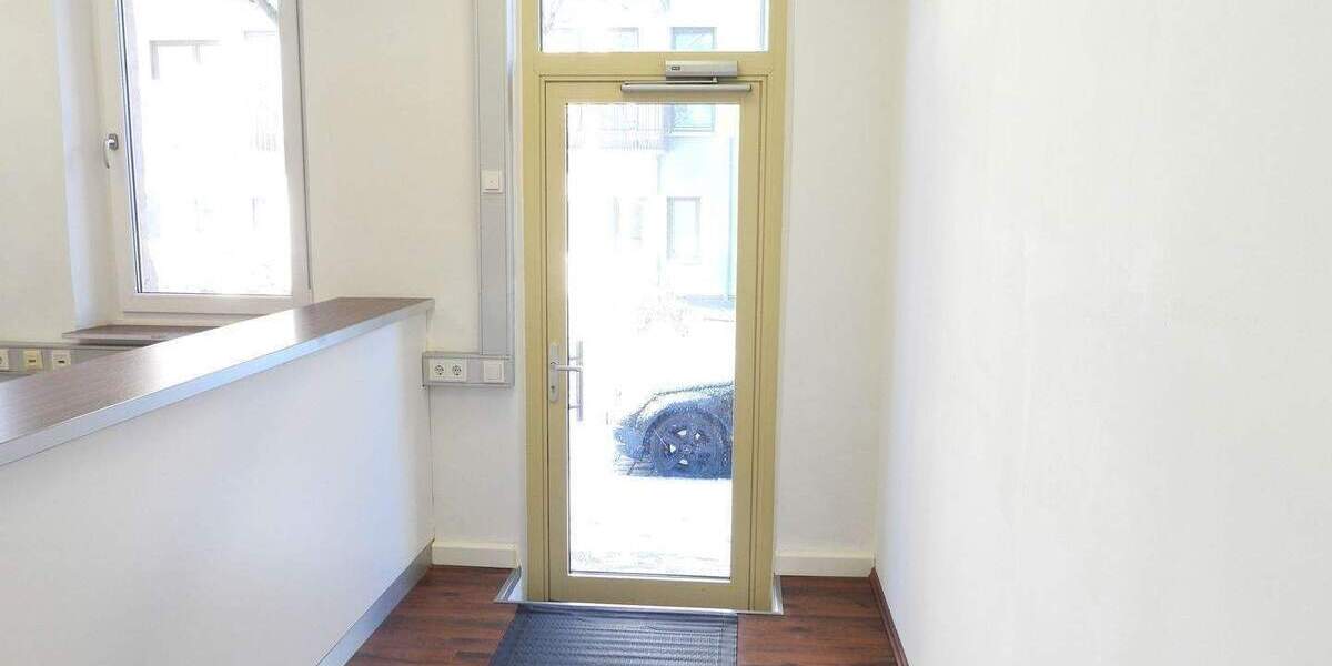 Gewerbeobjekt Nürnberg St Peter - 4 Zimmer, 128 m&sup2;, 890&euro; | Angebot:26543978