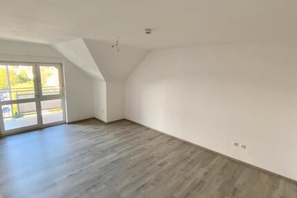 Helle 2-Zimmer-Wohnung + TG-Stellplatz + Balkon in Niederwerrn 2 zimmer