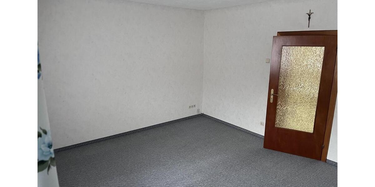 Einfamilienhaus Nohfelden - 8 Zimmer, 183 m&sup2;, 1.150&euro; | Angebot:26030817