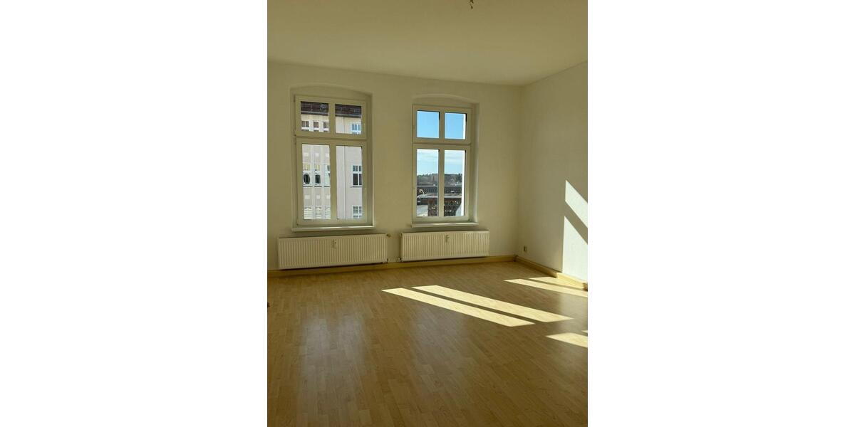 Etagenwohnung Eberswalde - 4 Zimmer, 104 m&sup2;, 940&euro; | Angebot:25351192