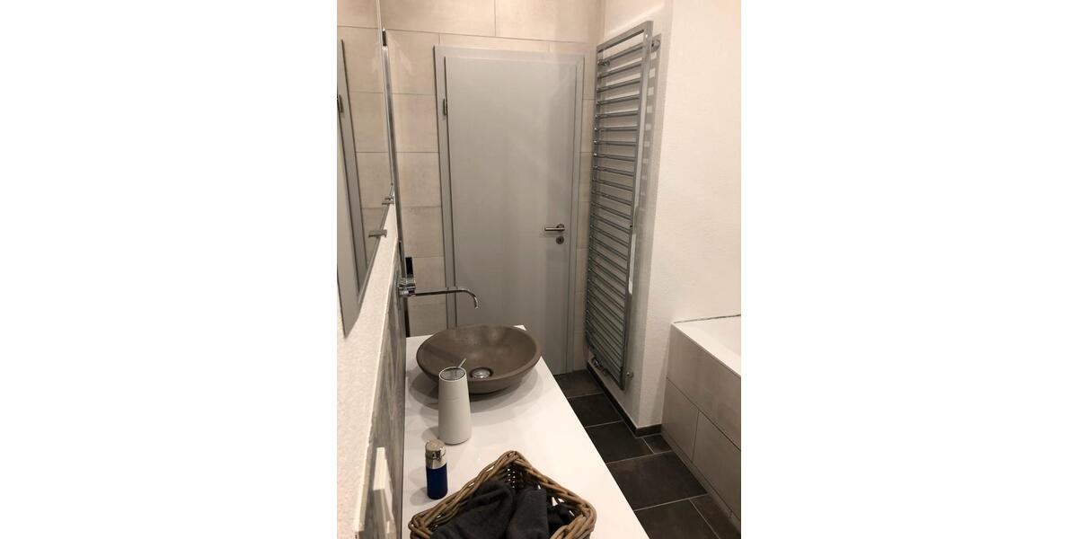 Dachgeschoßwohnung Dornburg - 2.5 Zimmer, 70 m&sup2;, 1.200&euro; | Angebot:26663199