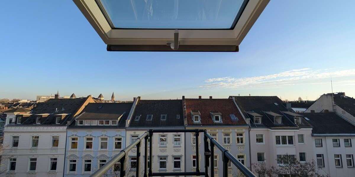 Etagenwohnung Düsseldorf Unterbilk - 4 Zimmer, 112 m&sup2;, 2.650&euro; | Angebot:24581213