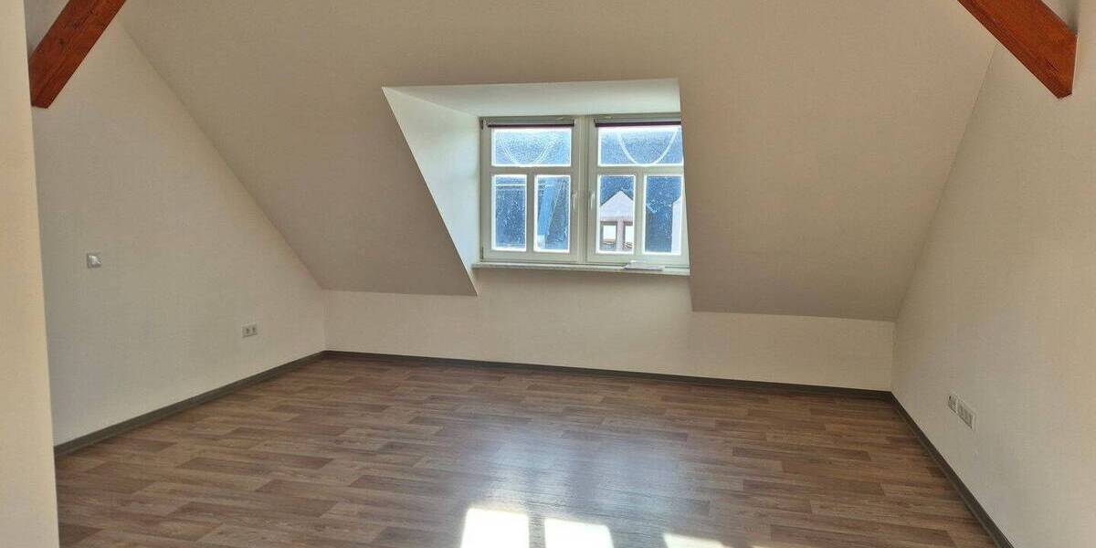 Etagenwohnung Hartha Richzenhain - 3 Zimmer, 100 m&sup2;, 580&euro; | Angebot:26156726