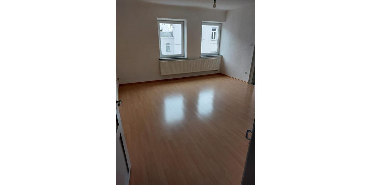 Etagenwohnung Augsburg Innenstadt - 2 Zimmer, 71 m&sup2;, 900&euro; | Angebot:25742542