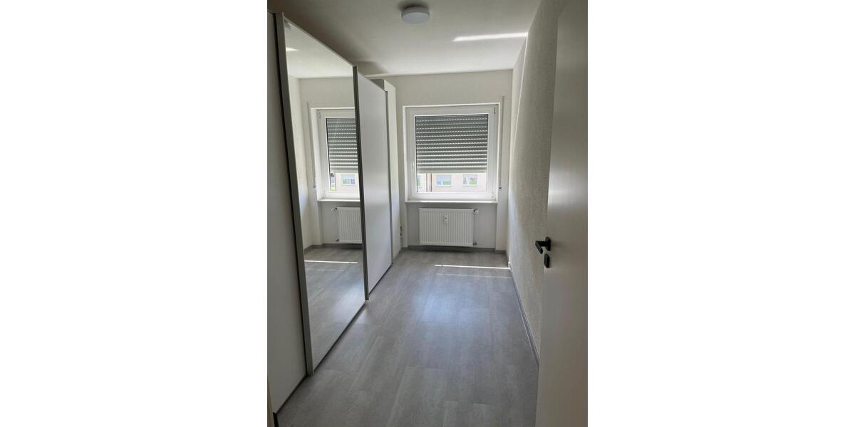 Helle 4-Zimmer-Wohnung zu vermieten 4 zimmer