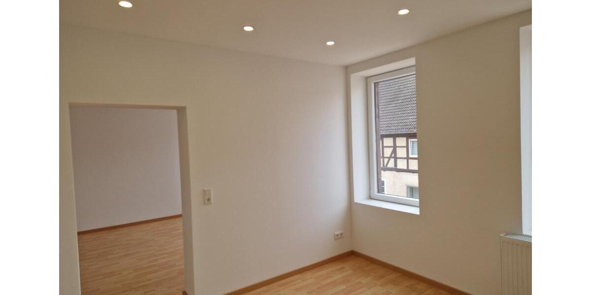 Reihenhaus Stadtoldendorf - 8 Zimmer, 165 m&sup2;, 890&euro; | Angebot:26659987