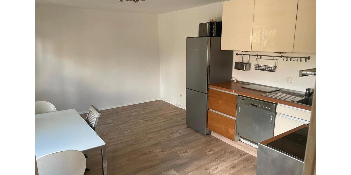 Etagenwohnung Neuburg an der Donau - 1 Zimmer, 90 m&sup2;, 450&euro; | Angebot:25989078
