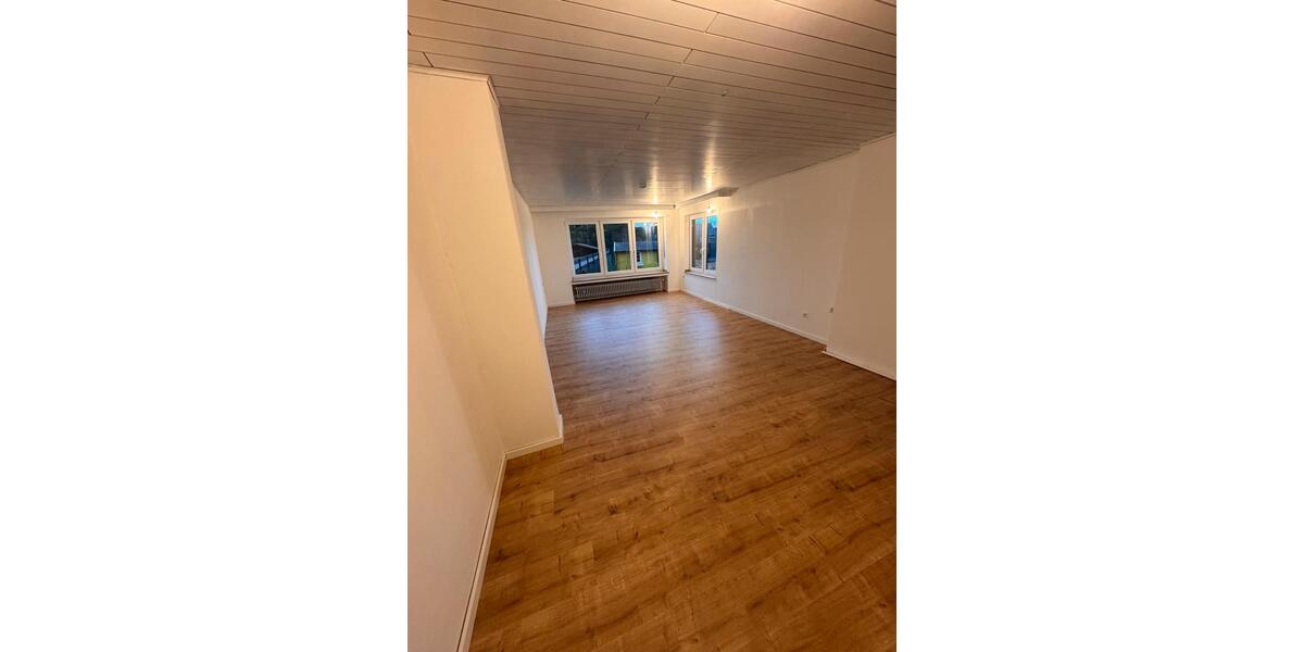 Doppelhaushälfte Grevenbroich - 5 Zimmer, 137 m&sup2;, 1.960&euro; | Angebot:25172572