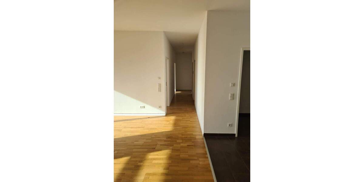 Etagenwohnung Moers Moers-Mitte - 3 Zimmer, 94 m&sup2;, 999&euro; | Angebot:24802682