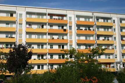 Wohnung Magdeburg Alt Olvenstedt - 3 Zimmer, 81 m&sup2;, 405&euro; | Angebot:26817708