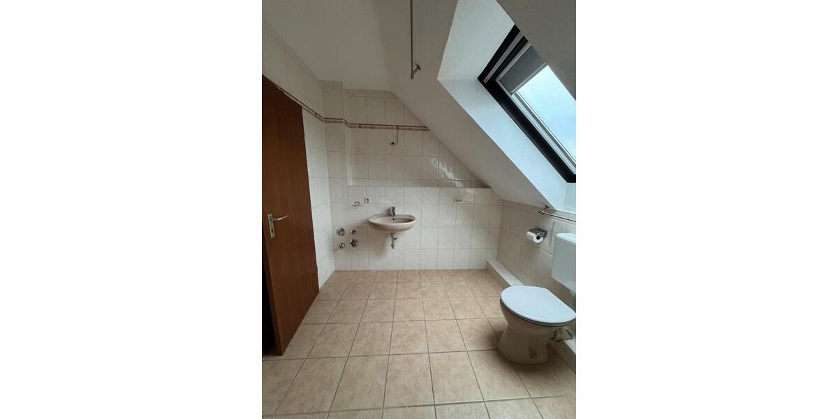 2 Zimmer Wohnung Heilsbronn Keller Balkon Bahnhof nähe 2 zimmer