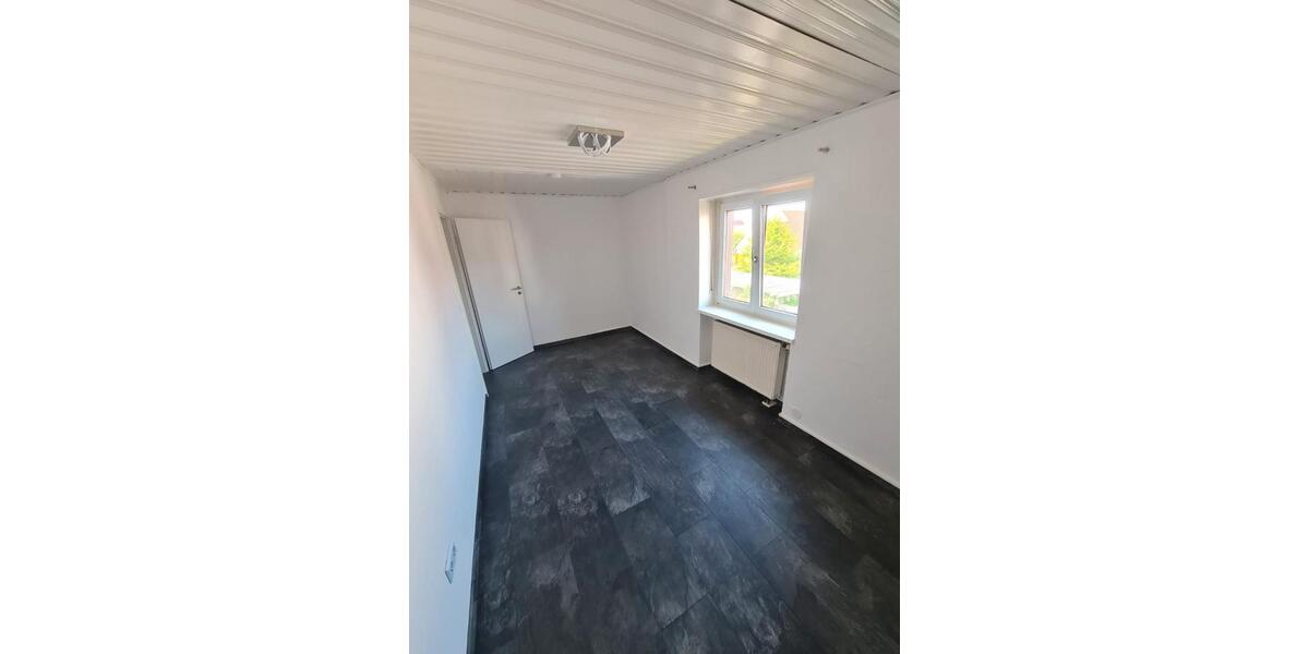 Dachgeschoßwohnung Genderkingen - 3 Zimmer, 92 m&sup2;, 920&euro; | Angebot:26517891