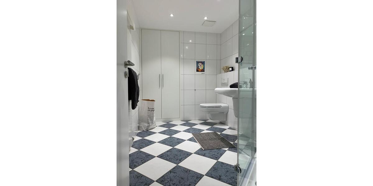 Erdgeschoßwohnung Ettlingen - 1.5 Zimmer, 65 m&sup2;, 1.650&euro; | Angebot:26527377