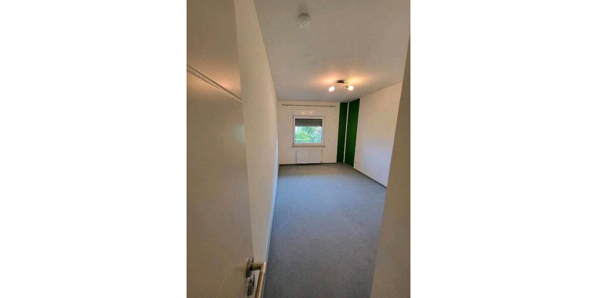 Hochparterre Garbsen - 3 Zimmer, 70 m&sup2;, 985&euro; | Angebot:26705864