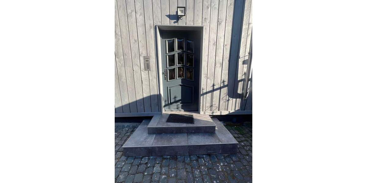 Mehrfamilienhaus, Wohnhaus Nußbaum - 7 Zimmer, 170 m&sup2;, 1.750&euro; | Angebot:25683782