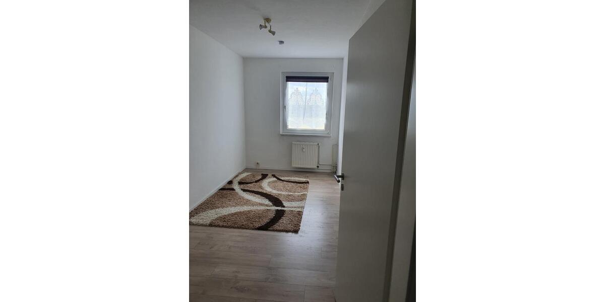 Dachgeschoßwohnung Milower Land - 4 Zimmer, 75 m&sup2;, 600&euro; | Angebot:25628092