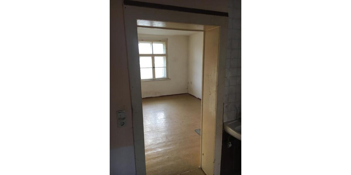 Etagenwohnung Zittau - 1 Zimmer, 95 m&sup2;, 95&euro; | Angebot:26490610