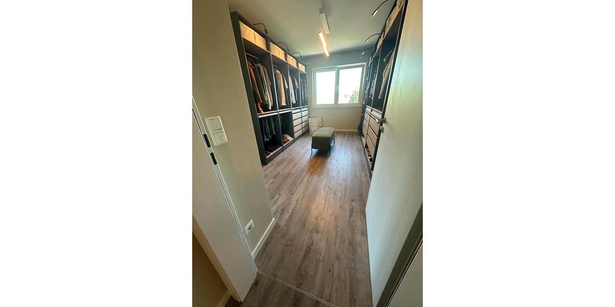 Etagenwohnung Müllrose - 6 Zimmer, 167 m&sup2;, 1.800&euro; | Angebot:26386768