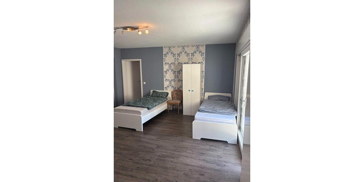 Etagenwohnung Dreieich - 3 Zimmer, 80 m&sup2;, 1.400&euro; | Angebot:26697989